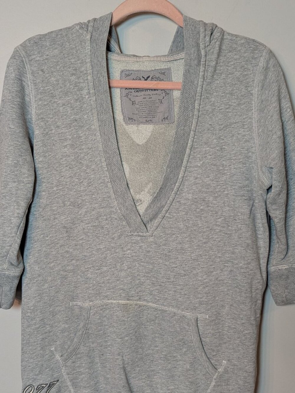 American Eagle Y2K 90's Blue Issue V Neck Hoodie Medium